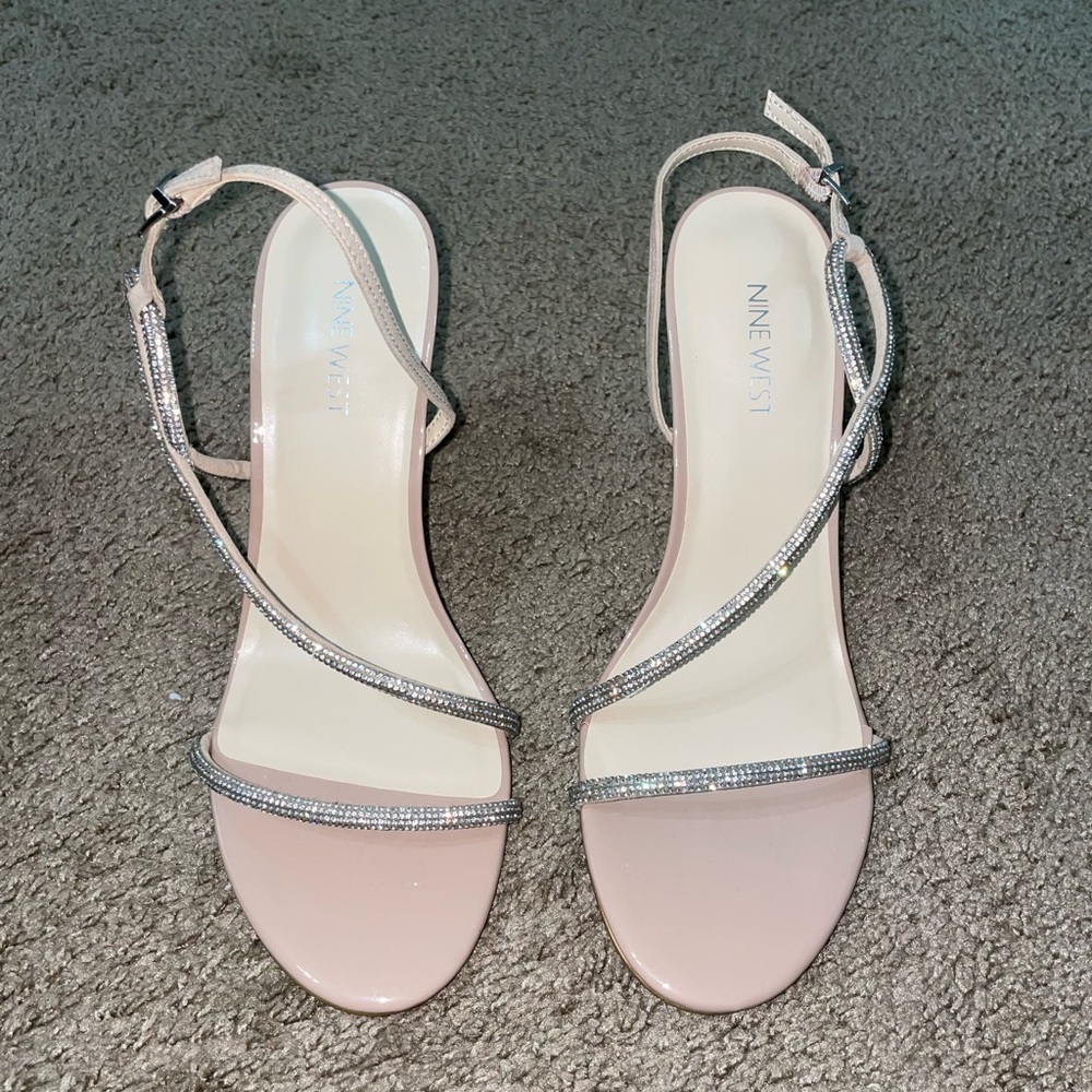 NEW NEVER WORN Nine West Strappy Sparkle Heels size 9